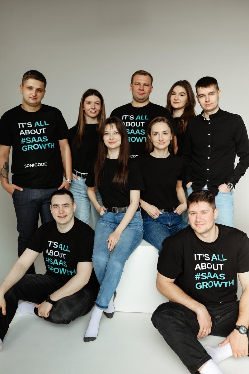 Team in SaaS Growth t-shirts